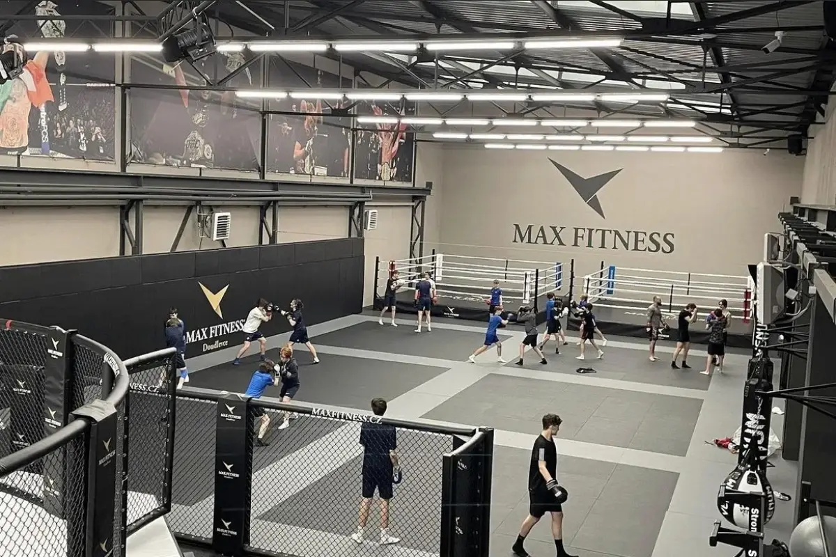 Tělocvična Reinders MMA v Max fitness Doudlevce